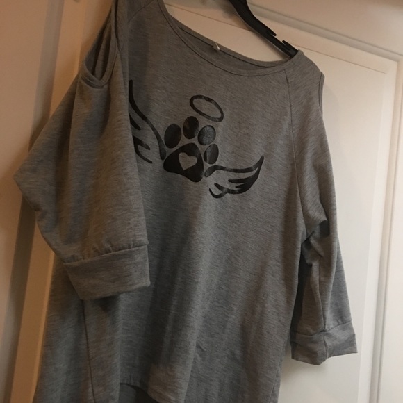 Tops - Paw print Angel Wings EUC